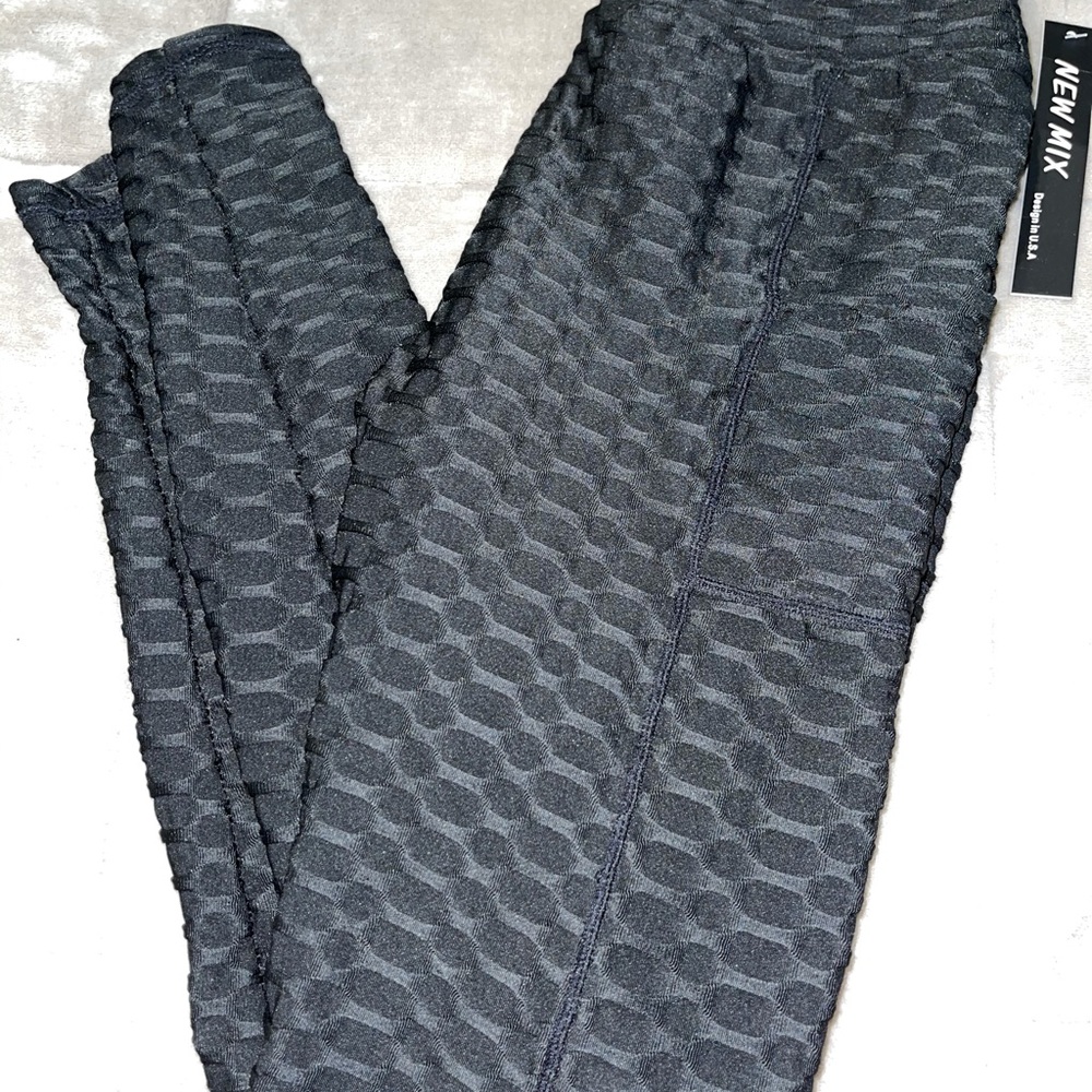 NWT “Tiktok” leggings s/m